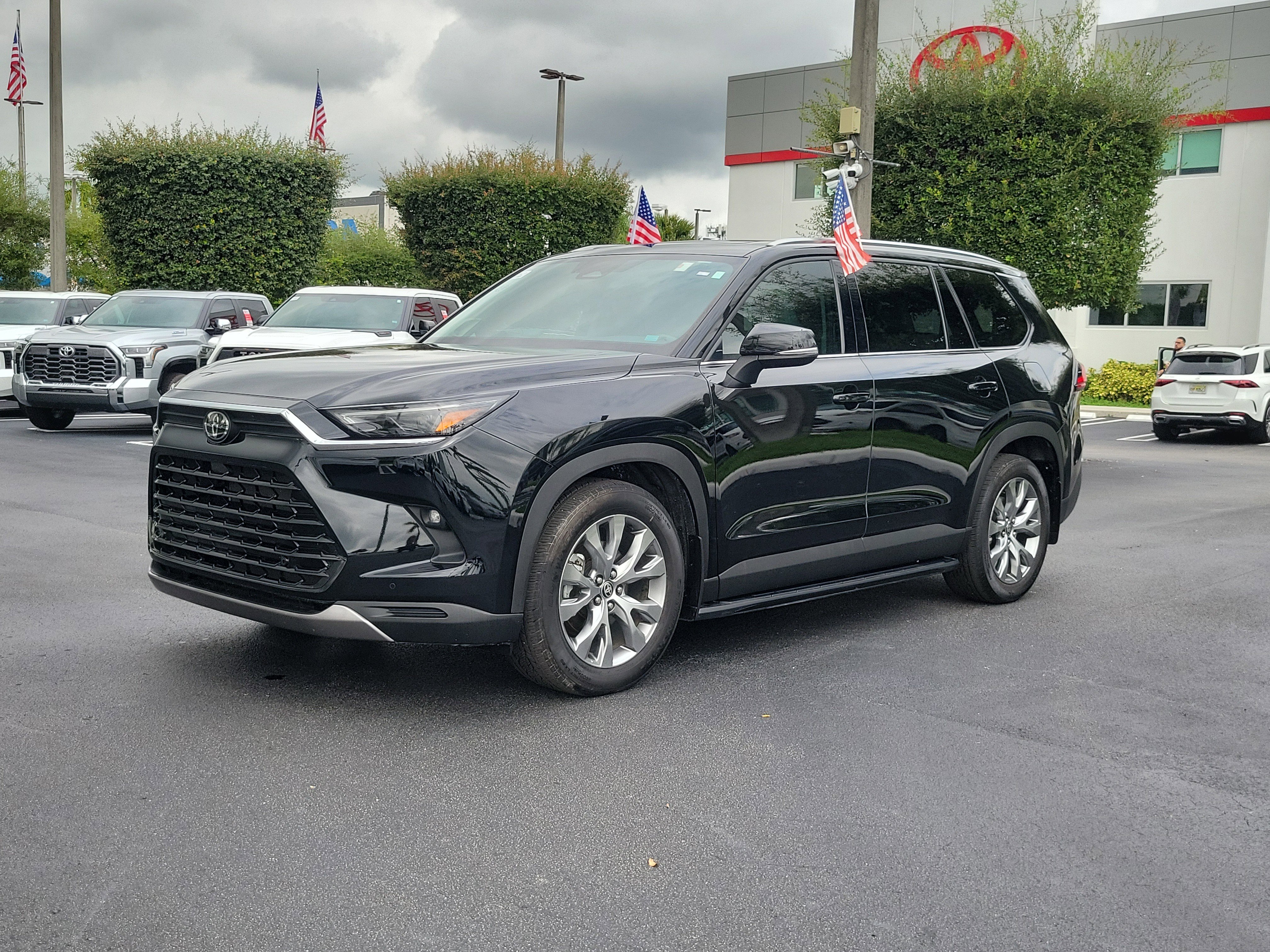 Used 2024 Toyota Grand Highlander XLE image 5