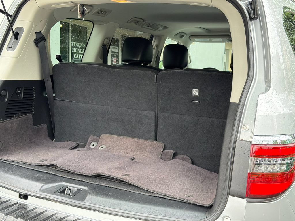 Used 2021 Nissan Armada SL w/ Captain's Chairs Package AWD/4WD image 7