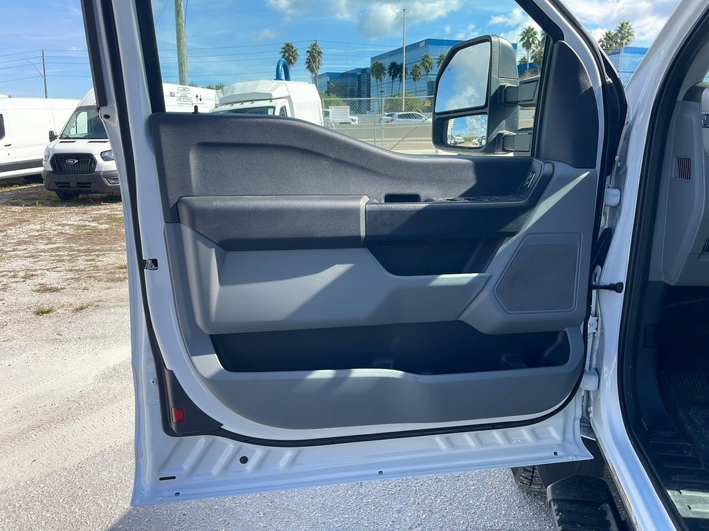New 2026 Ford F550 4x4 SuperCab Super Duty image 27