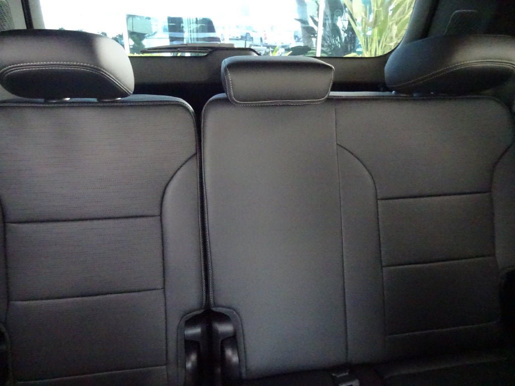 New 2026 Buick Enclave Sport Touring w/ Power Package FWD image 22