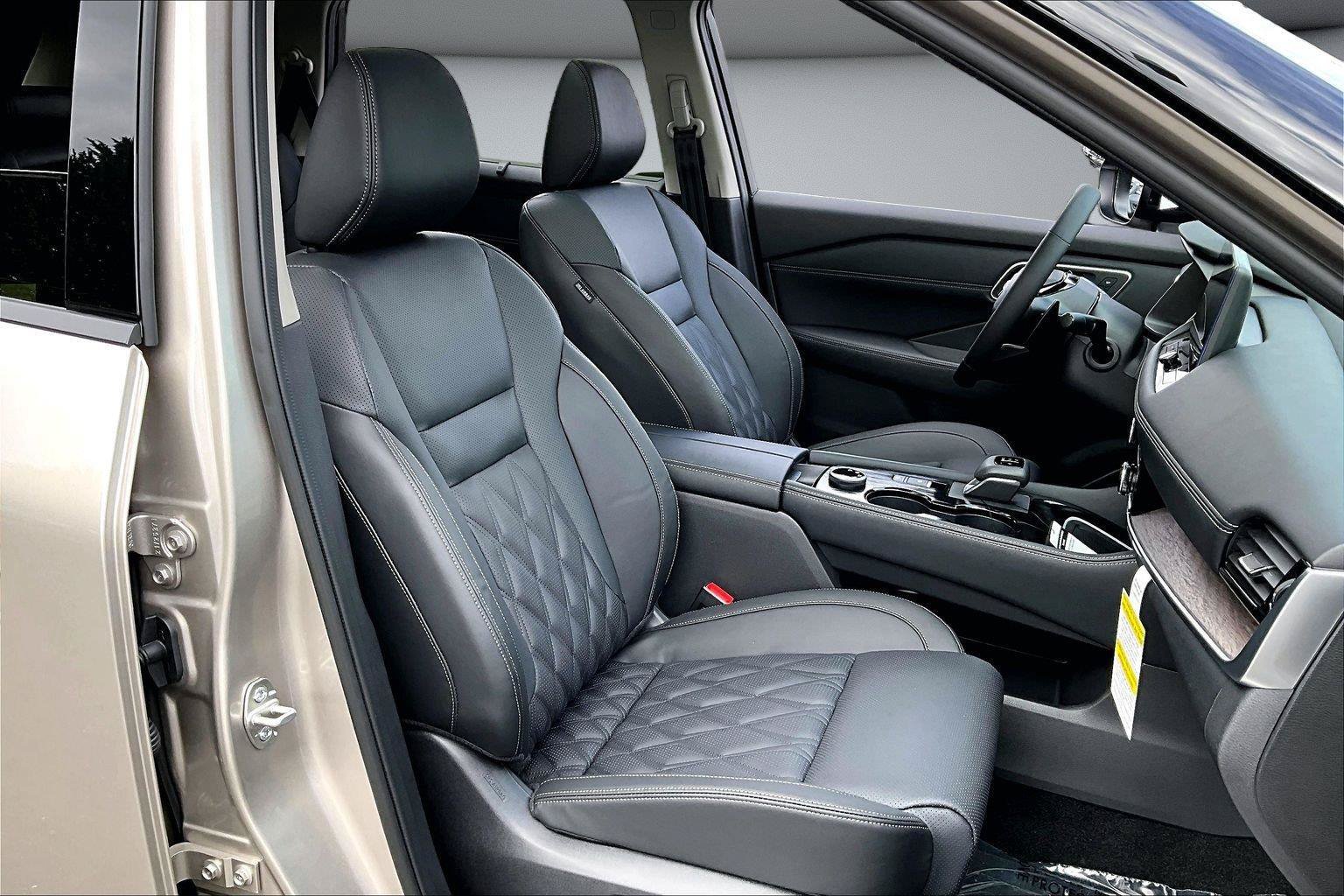 New 2026 Nissan Rogue Platinum AWD/4WD image 12