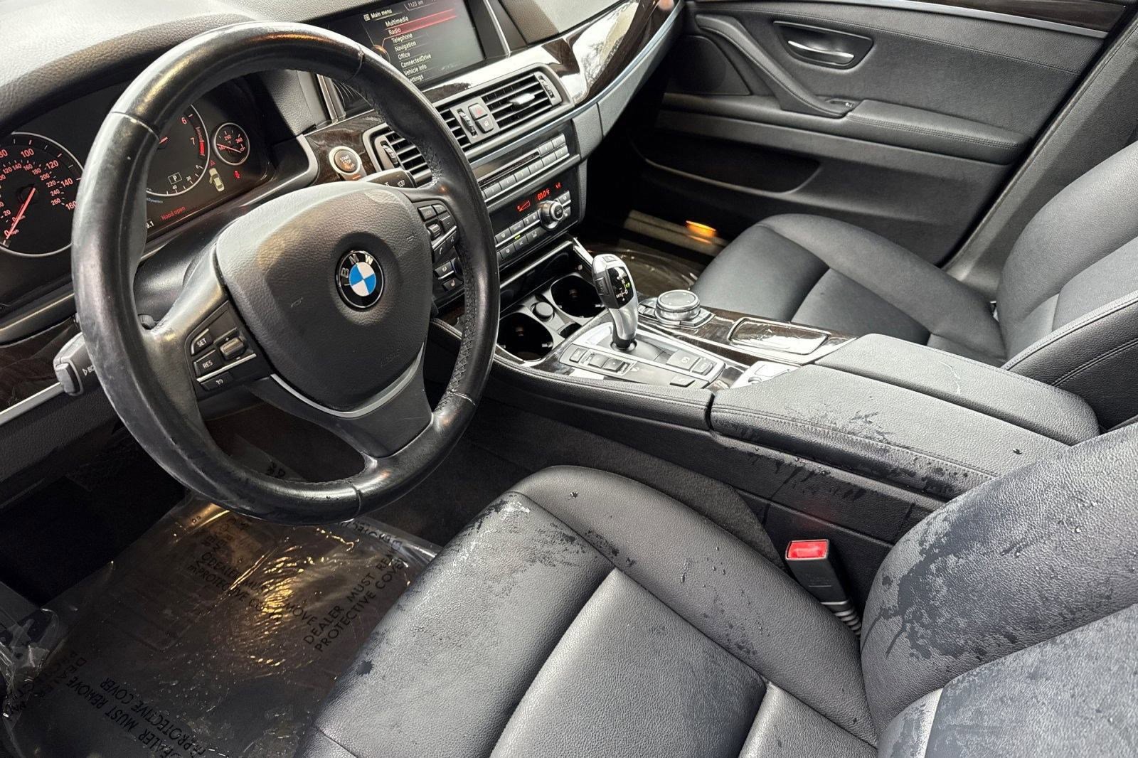 Used 2015 BMW 528i Sedan image 4