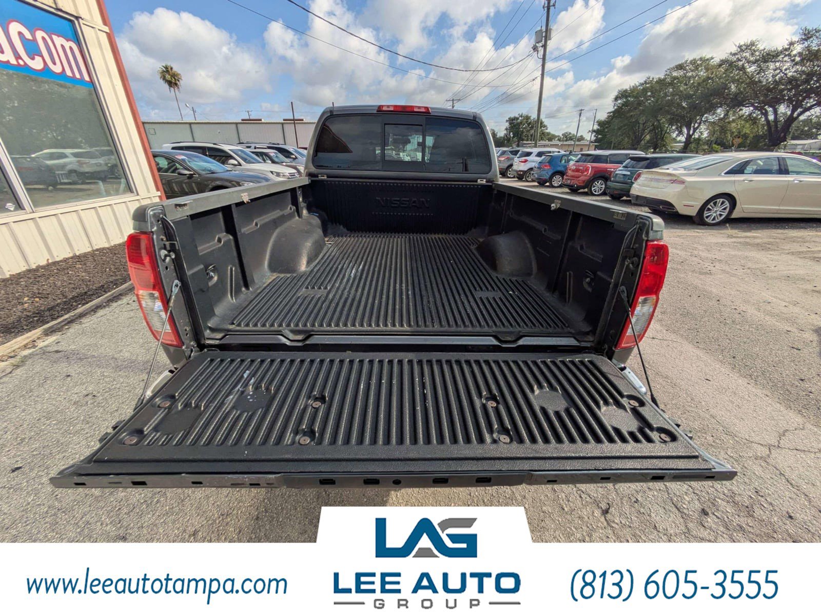 Used 2016 Nissan Frontier SV RWD image 12