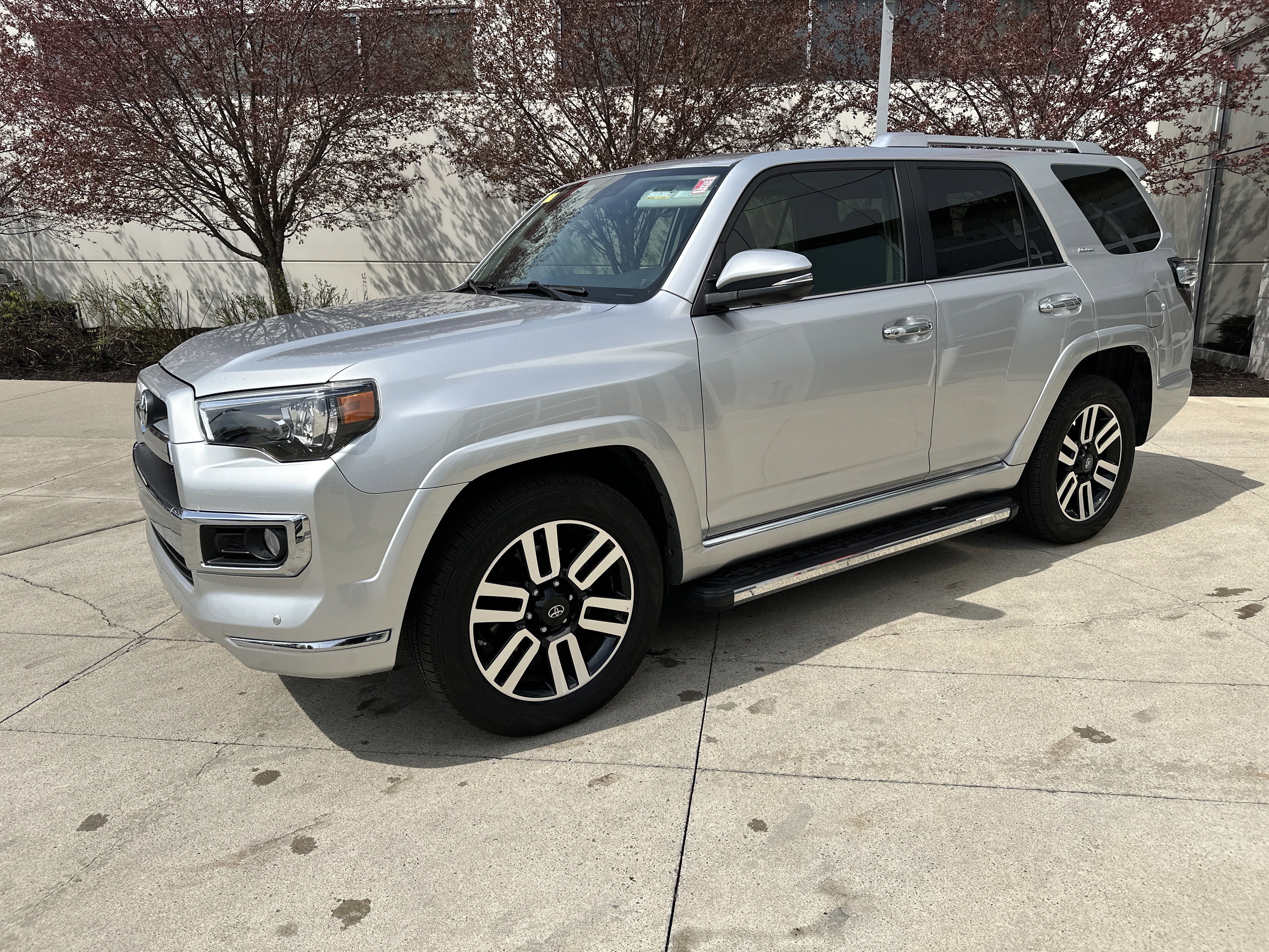 Used 2019 Toyota 4Runner Limited image 3