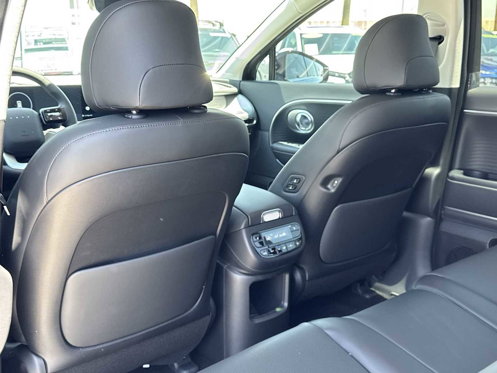 New 2026 Hyundai Ioniq 9 SEL image 16