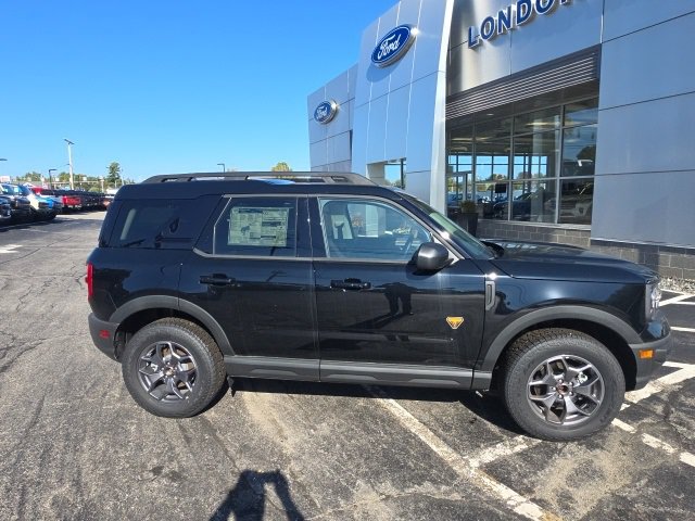 Used 2024 Ford Bronco Sport Badlands w/ Premium Package AWD/4WD image 2