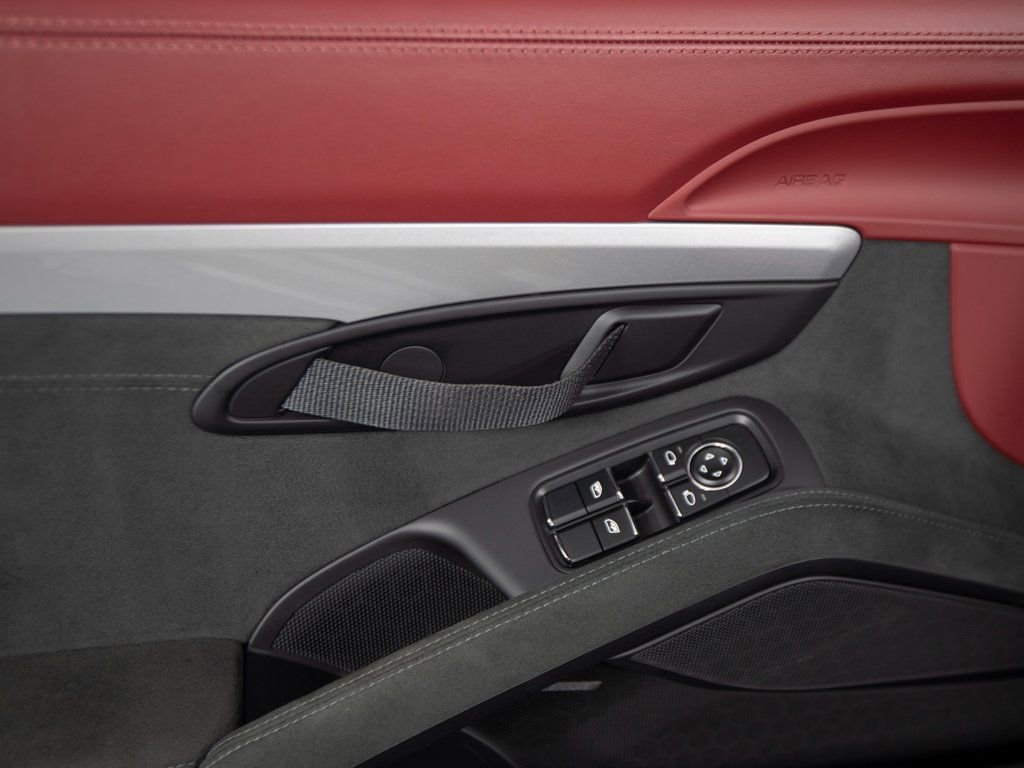 Certified 2023 Porsche 718 Boxster Spyder RWD image 18