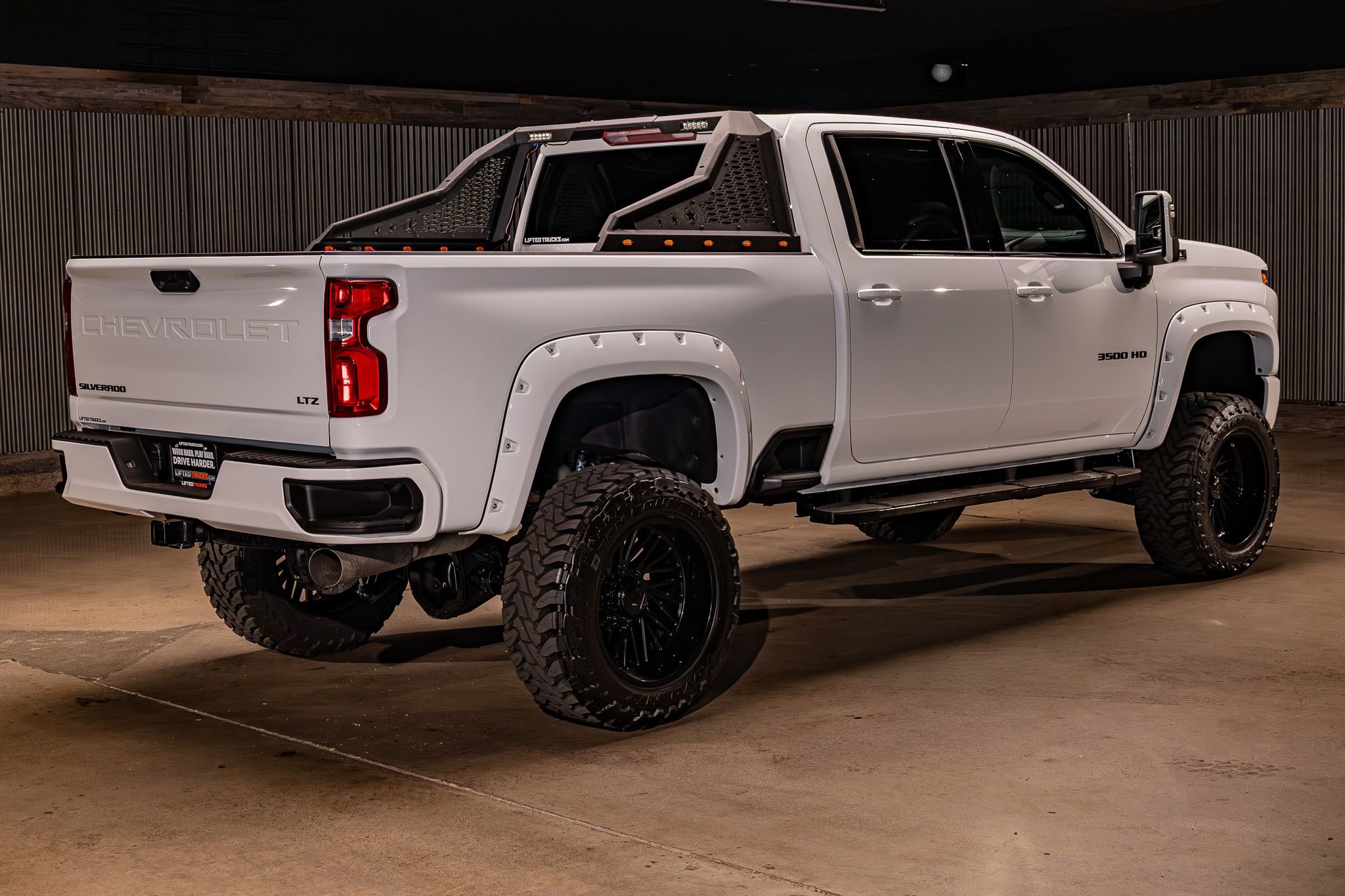 Used 2023 Chevrolet Silverado 3500 LTZ w/ Z71 Off-Road Package image 9