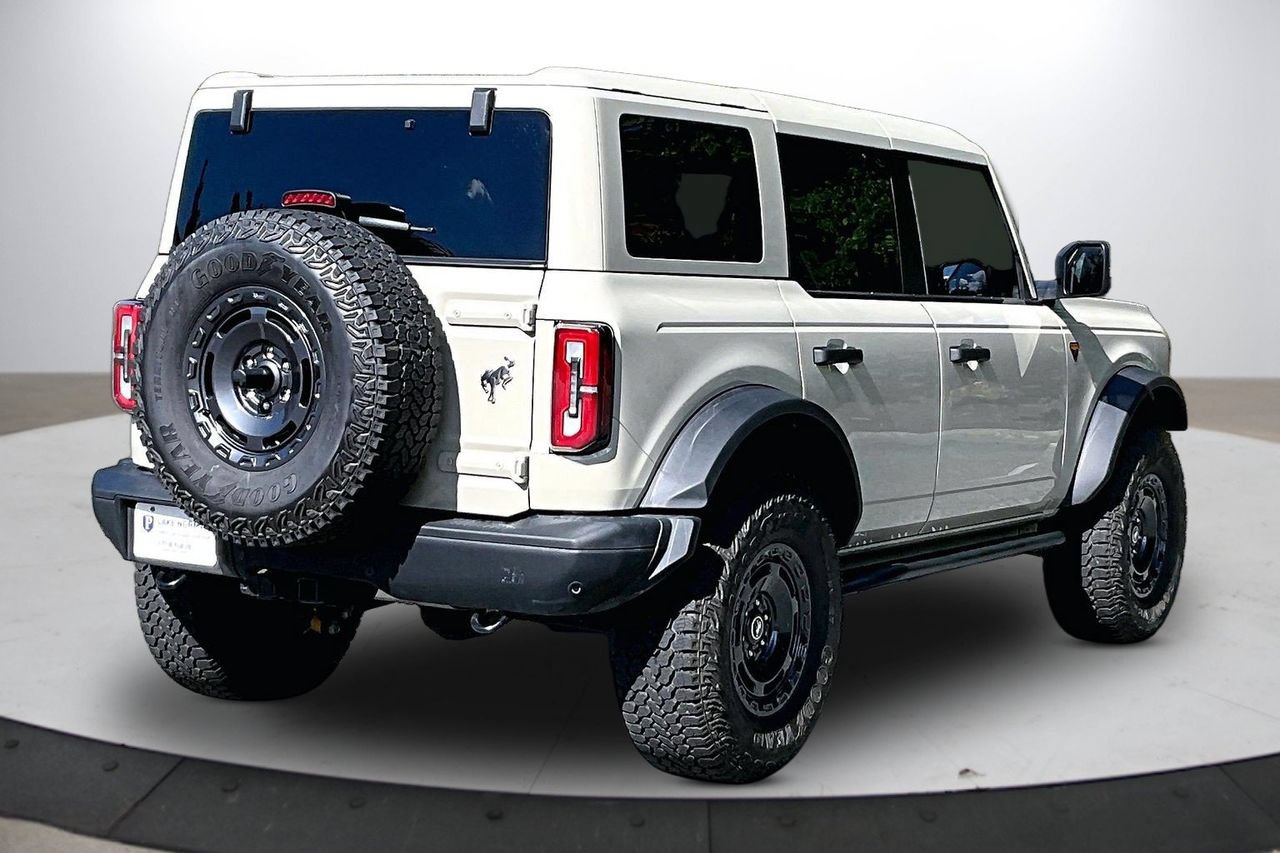Used 2025 Ford Bronco Badlands AWD/4WD image 9