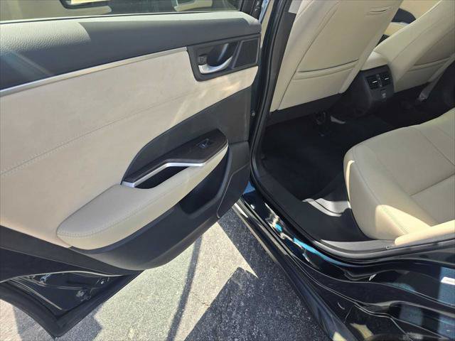 Used 2020 Honda Clarity Touring image 16