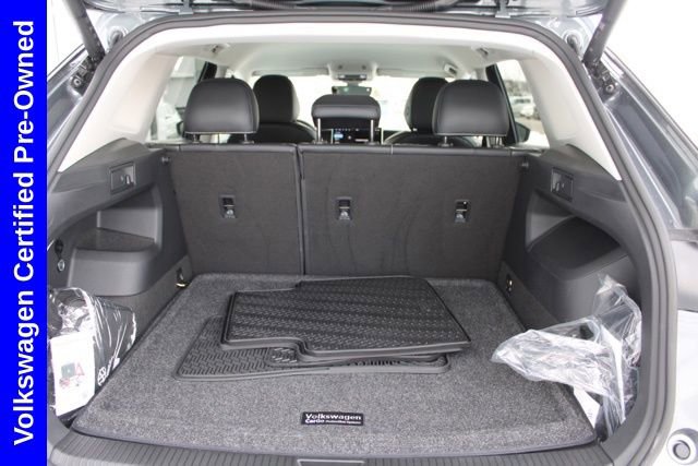 Used 2025 Volkswagen Tiguan SE image 10