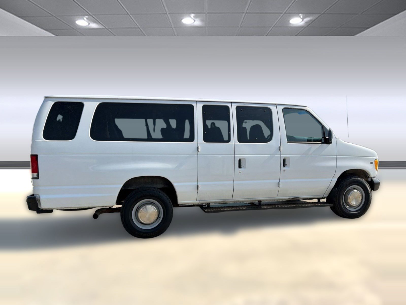 Used 2000 Ford E-350 and Econoline 350 XL image 18