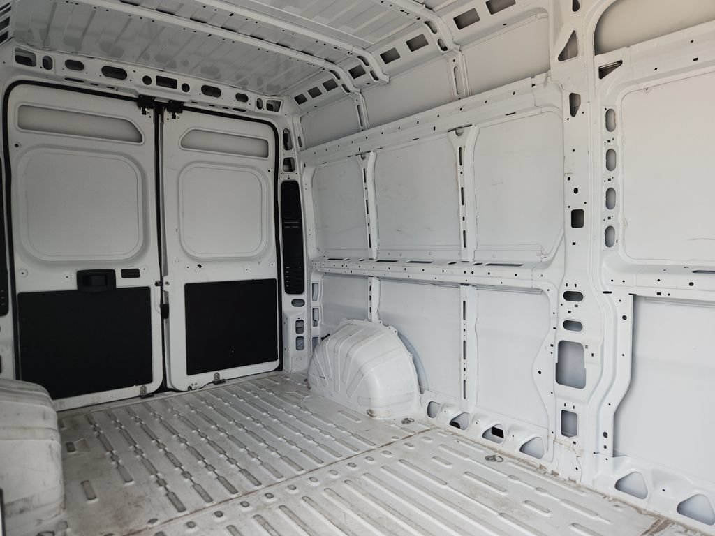 Used 2025 RAM ProMaster 2500 w/ Convenience Group FWD image 11