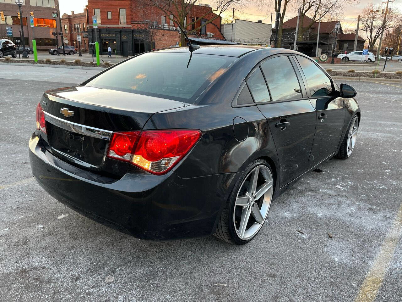 Used 2014 Chevrolet Cruze LS image 9