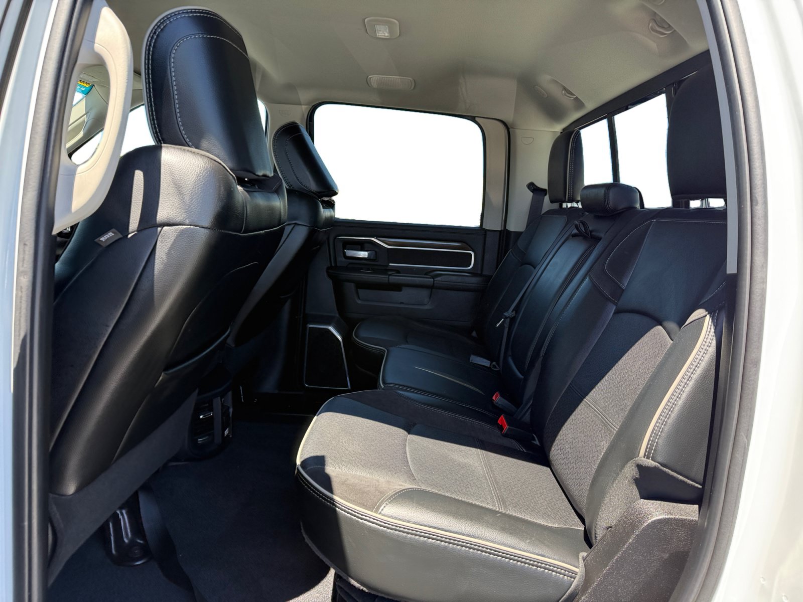 Used 2024 RAM 2500 Laramie w/ Safety Group AWD/4WD image 16