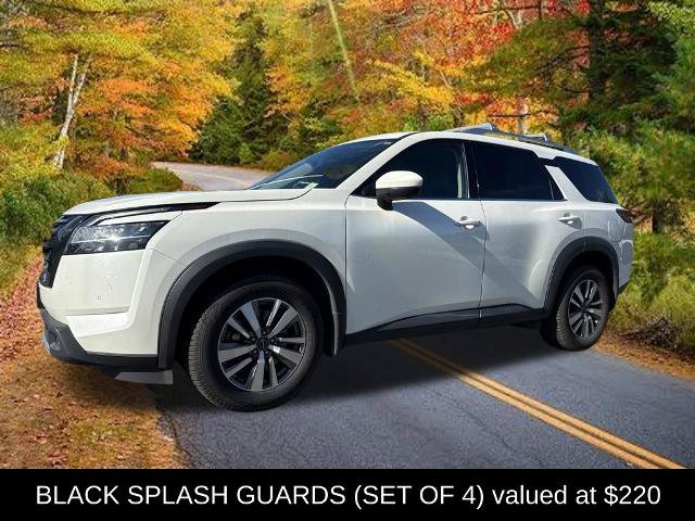Certified 2023 Nissan Pathfinder SL w/ Black Appearance Package AWD/4WD image 8