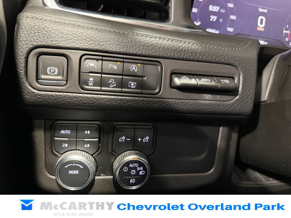 Used 2024 GMC Yukon Denali AWD/4WD image 17
