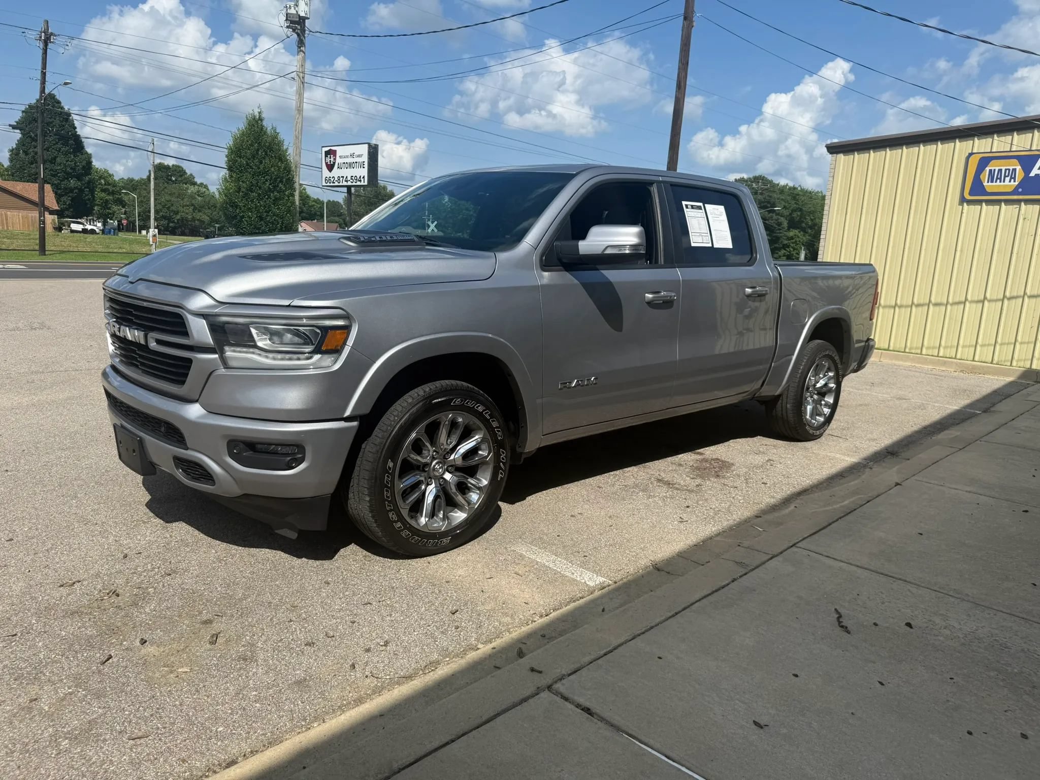 Used 2021 RAM 1500 Laramie w/ Sport Appearance Package AWD/4WD image 4