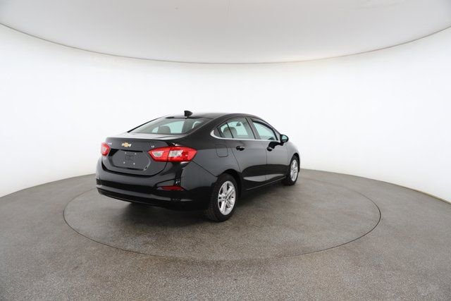 Used 2016 Chevrolet Cruze LT image 17