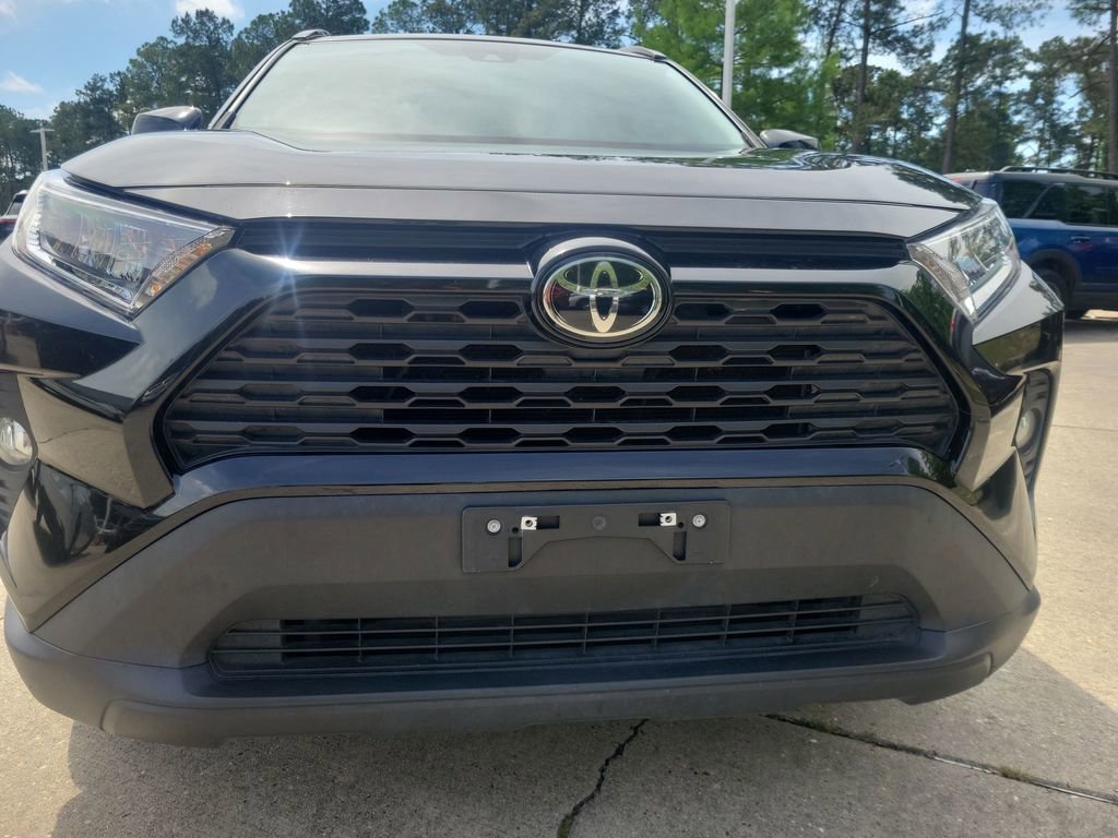 Certified 2021 Toyota RAV4 XLE FWD image 4