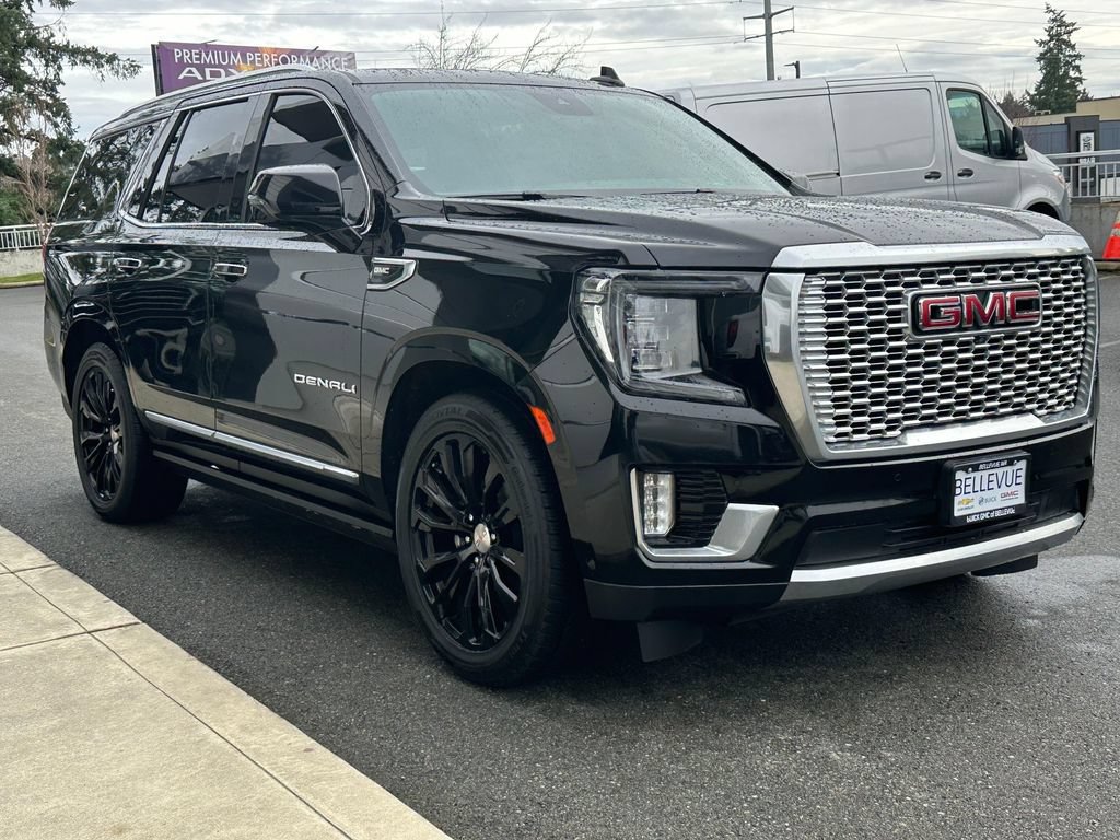 Used 2024 GMC Yukon Denali w/ Denali Reserve Package AWD/4WD image 7