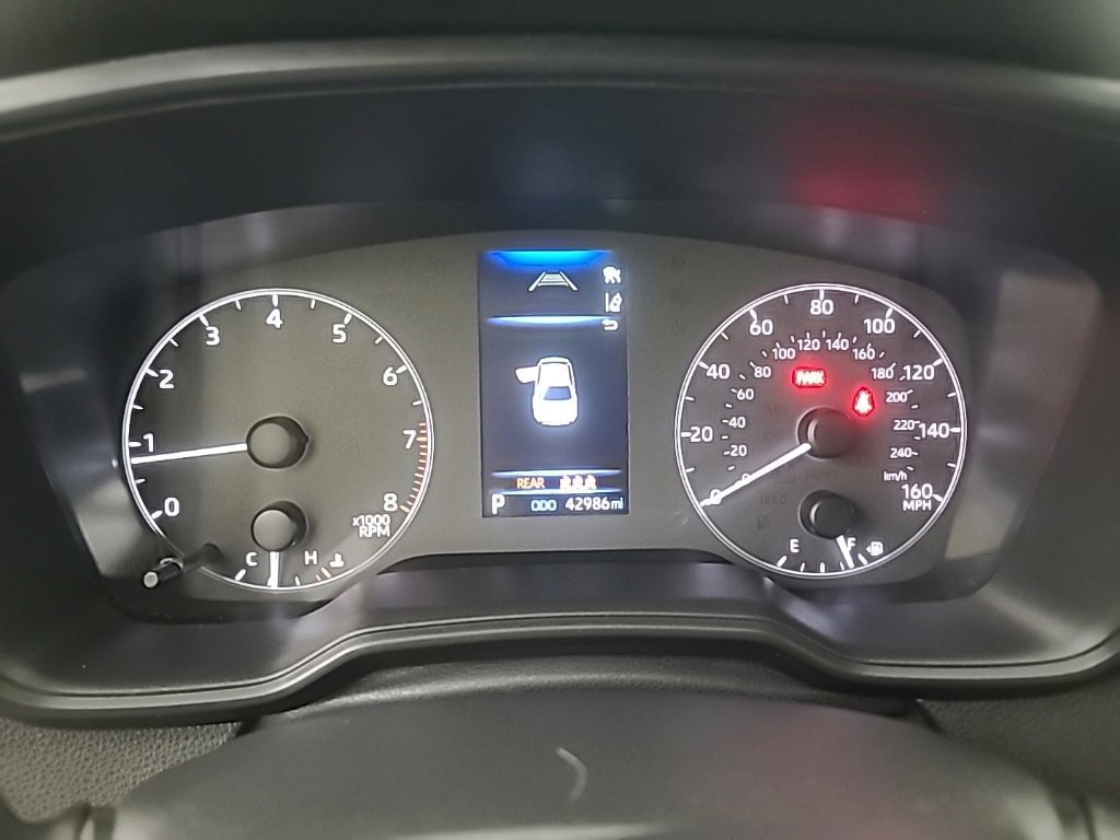 Used 2025 Toyota Corolla LE FWD image 30