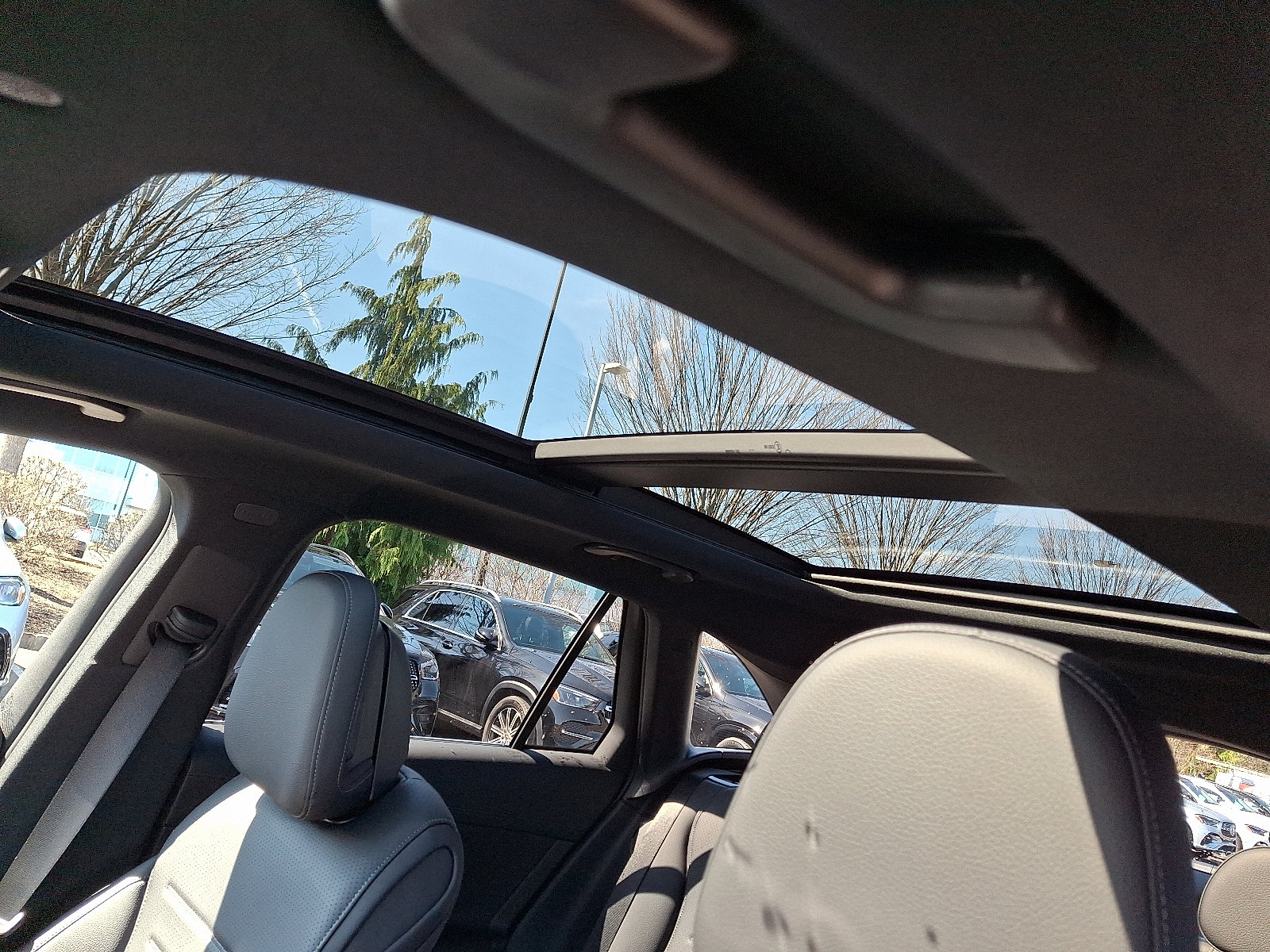 New 2026 Mercedes-Benz GLC 300 4MATIC image 12