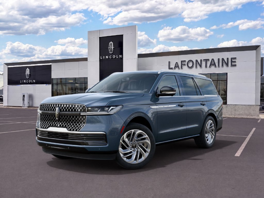 New 2027 Lincoln Navigator Reserve AWD/4WD image 2