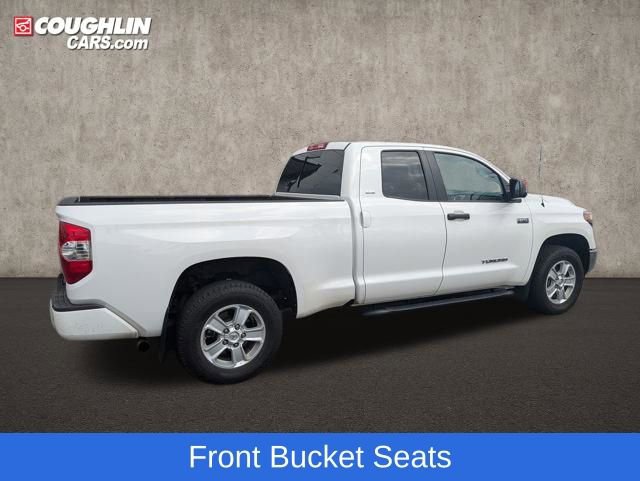 Used 2019 Toyota Tundra SR5 w/ Convenience Package image 9
