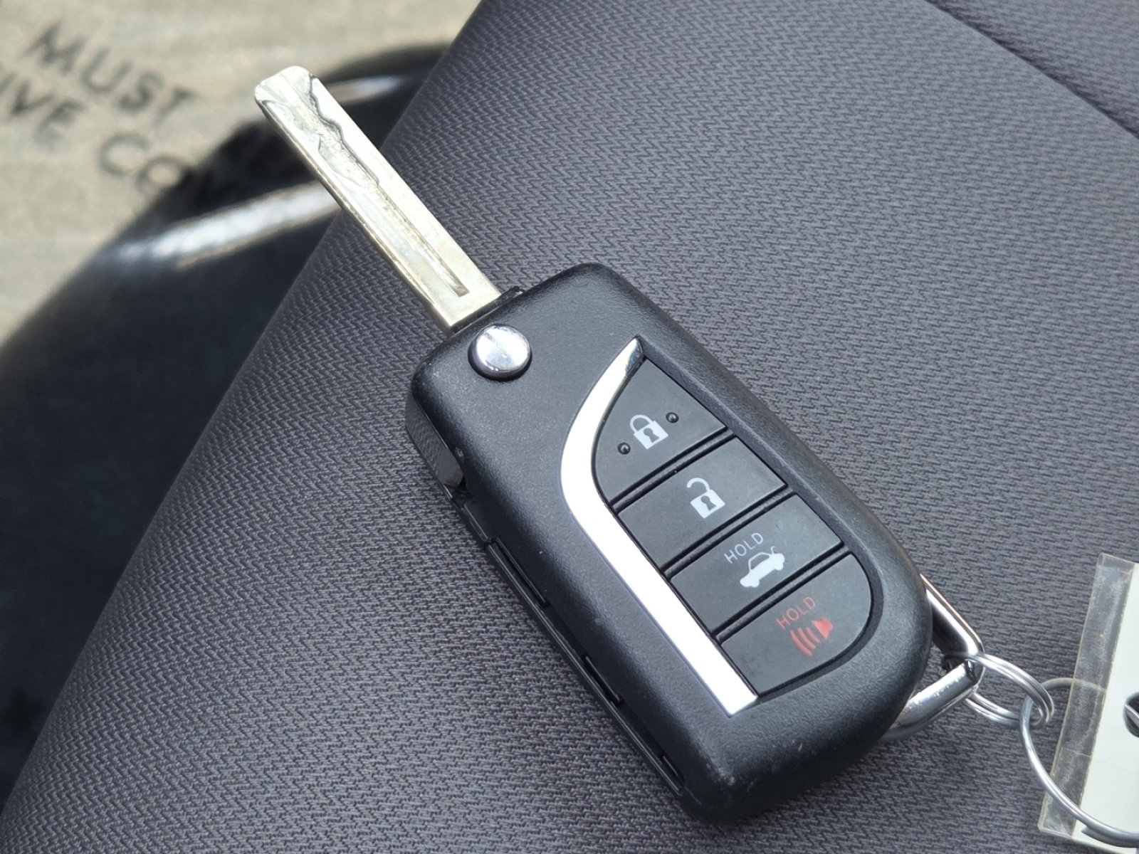 Used 2022 Toyota Camry LE w/ Carpet Mat Package (TMS) FWD image 33