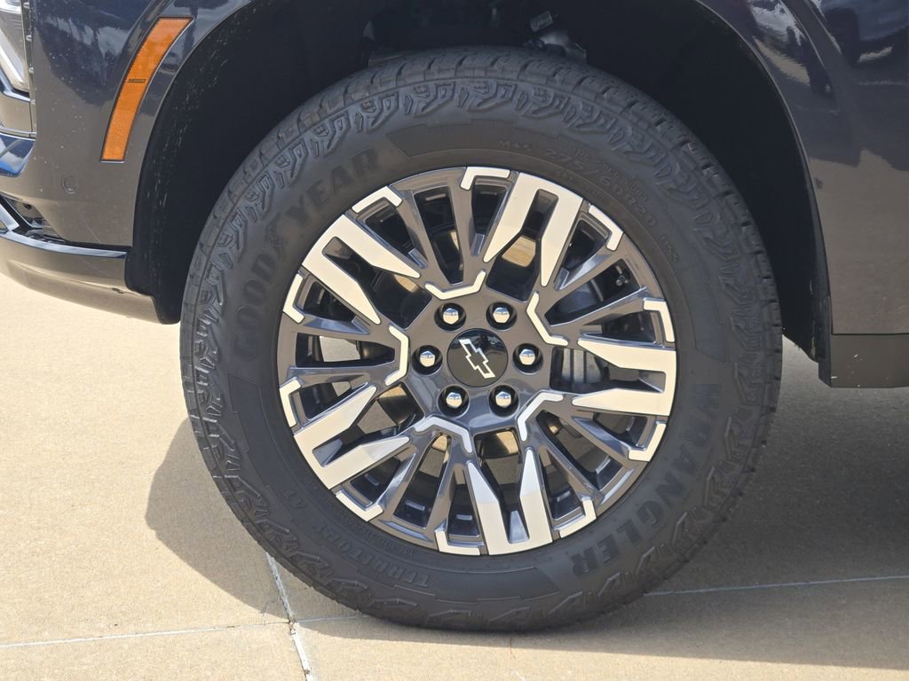 Used 2025 Chevrolet Tahoe Z71 AWD/4WD image 28