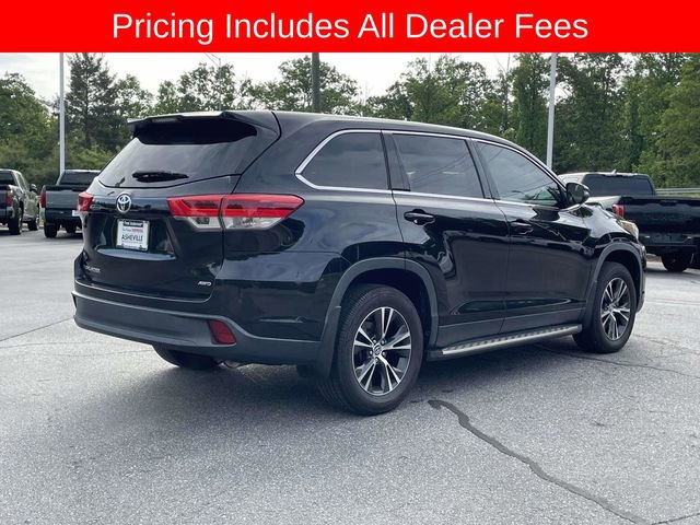 Used 2019 Toyota Highlander LE AWD/4WD image 5
