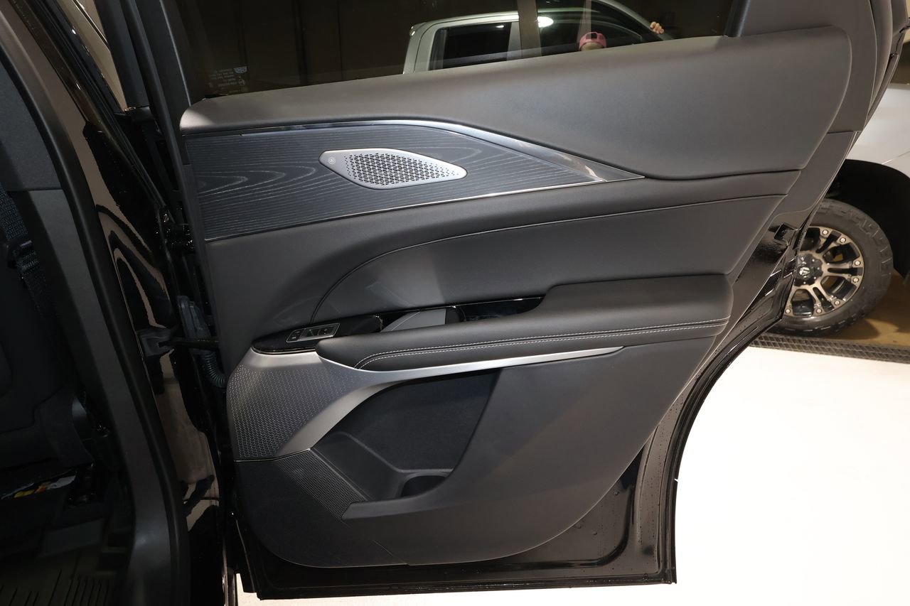 Certified 2024 Cadillac Lyriq Luxury w/ LPO, Floor Liner Package image 20