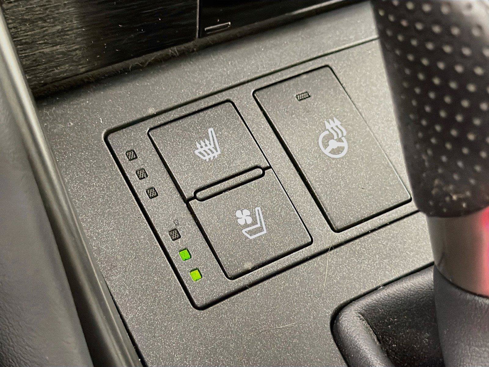 Used 2022 Lexus IS 350 F Sport RWD image 20