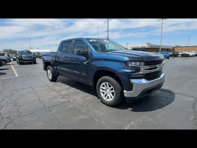 Used 2019 Chevrolet Silverado 1500 LT w/ All-Star Edition AWD/4WD image 2