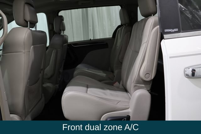 Used 2012 Chrysler Town & Country Limited w/ Luxury Group FWD image 11