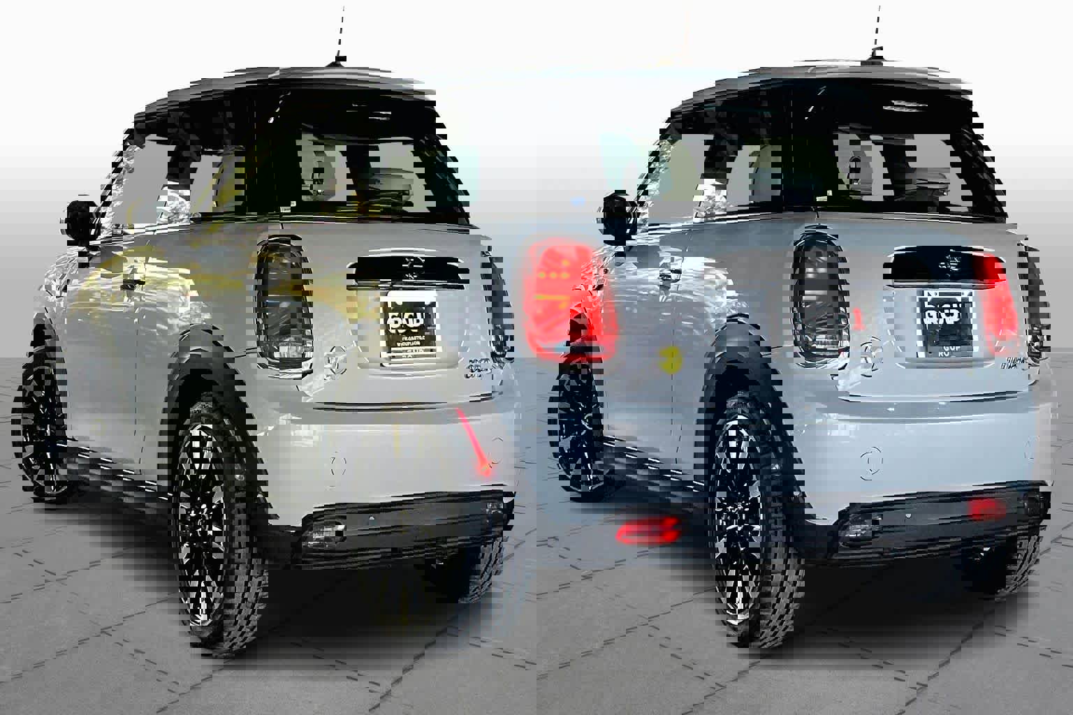 Used 2023 MINI Cooper SE image 11