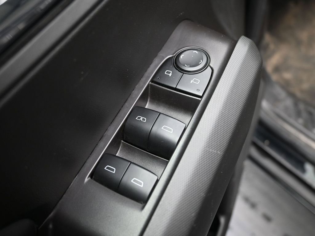 Used 2025 GMC Canyon Elevation image 24