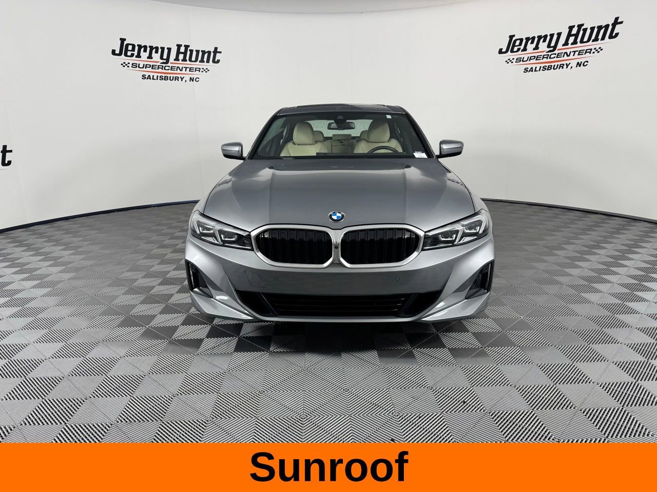 Used 2024 BMW 330i xDrive Sedan w/ Convenience Package image 5