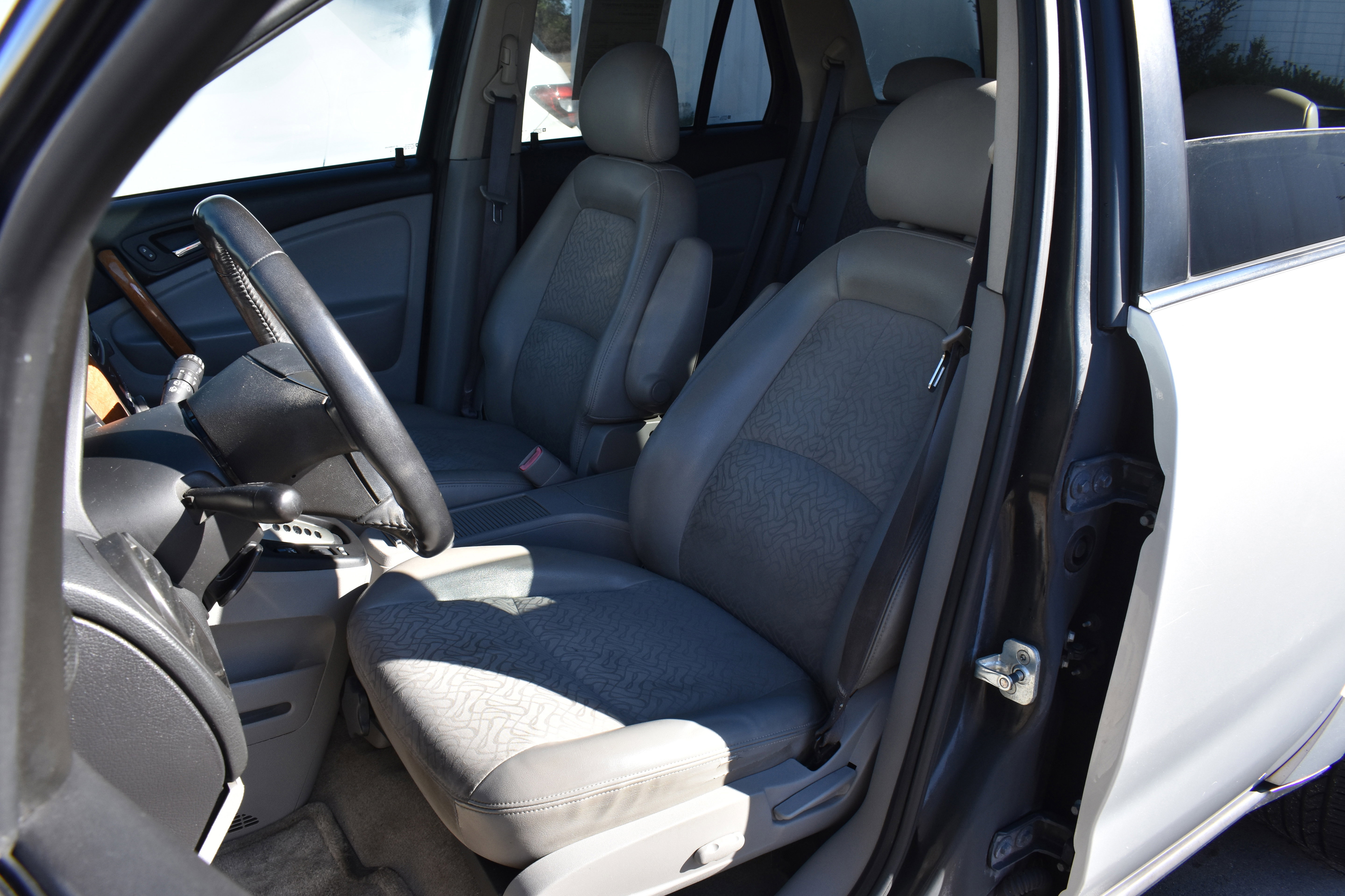 Used 2006 Saturn Vue AWD V6 w/ Comfort Pkg image 24