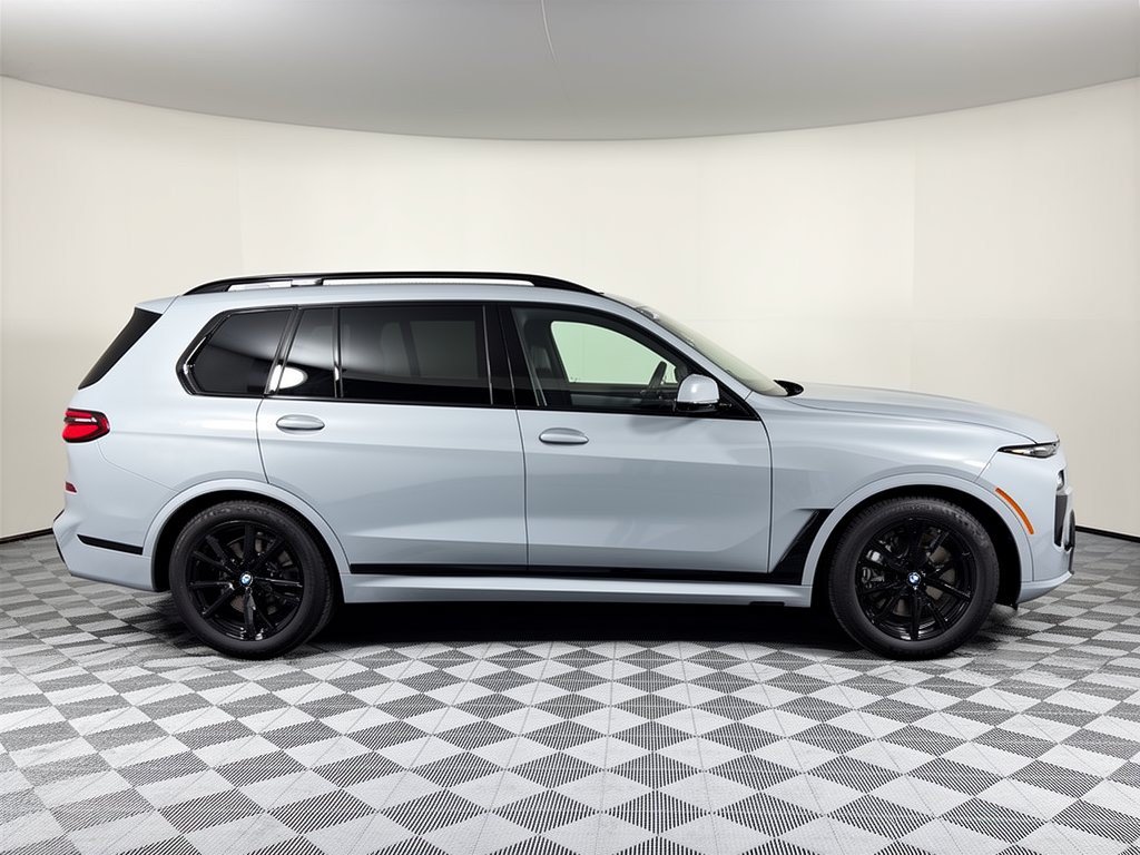 New 2027 BMW X7 xDrive40i w/ M Sport Package AWD/4WD image 8