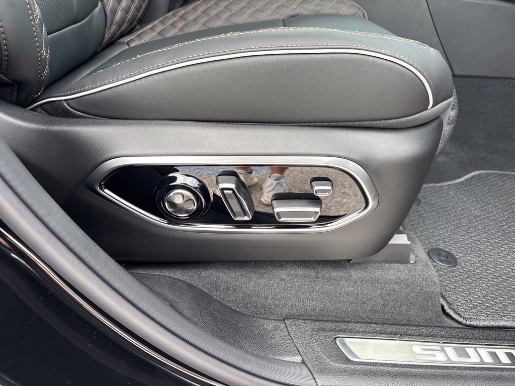 New 2027 Jeep Grand Cherokee Summit AWD/4WD image 32
