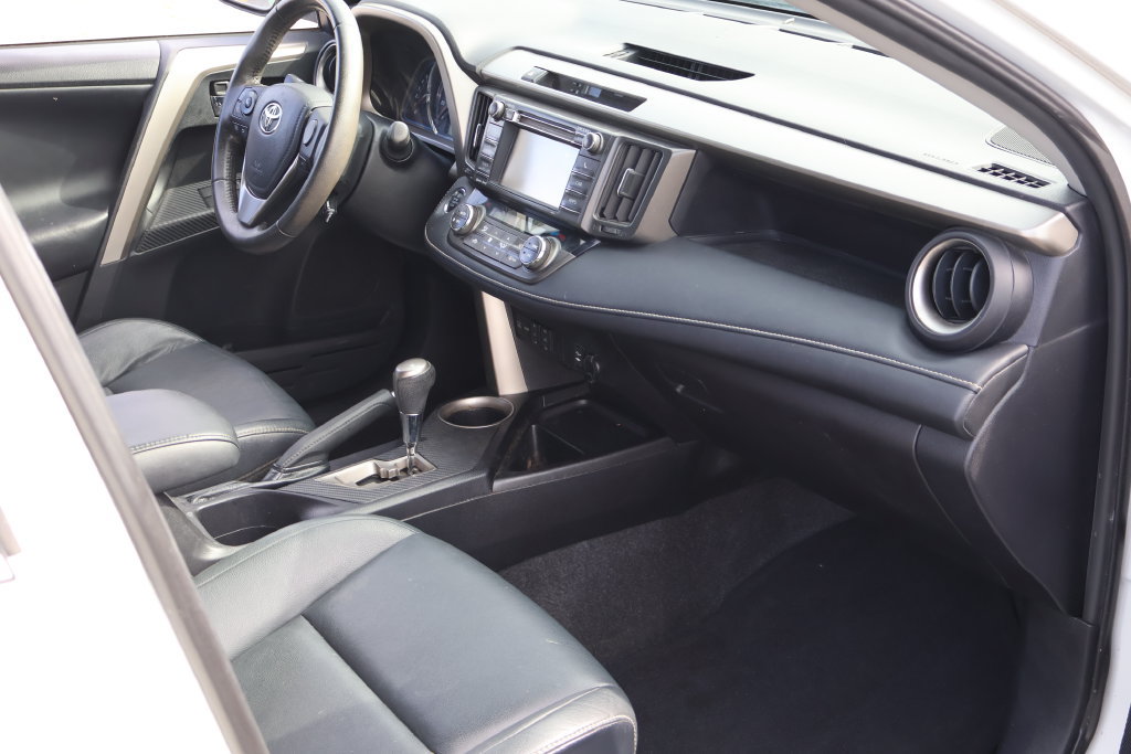 Used 2013 Toyota RAV4 Limited AWD/4WD image 23