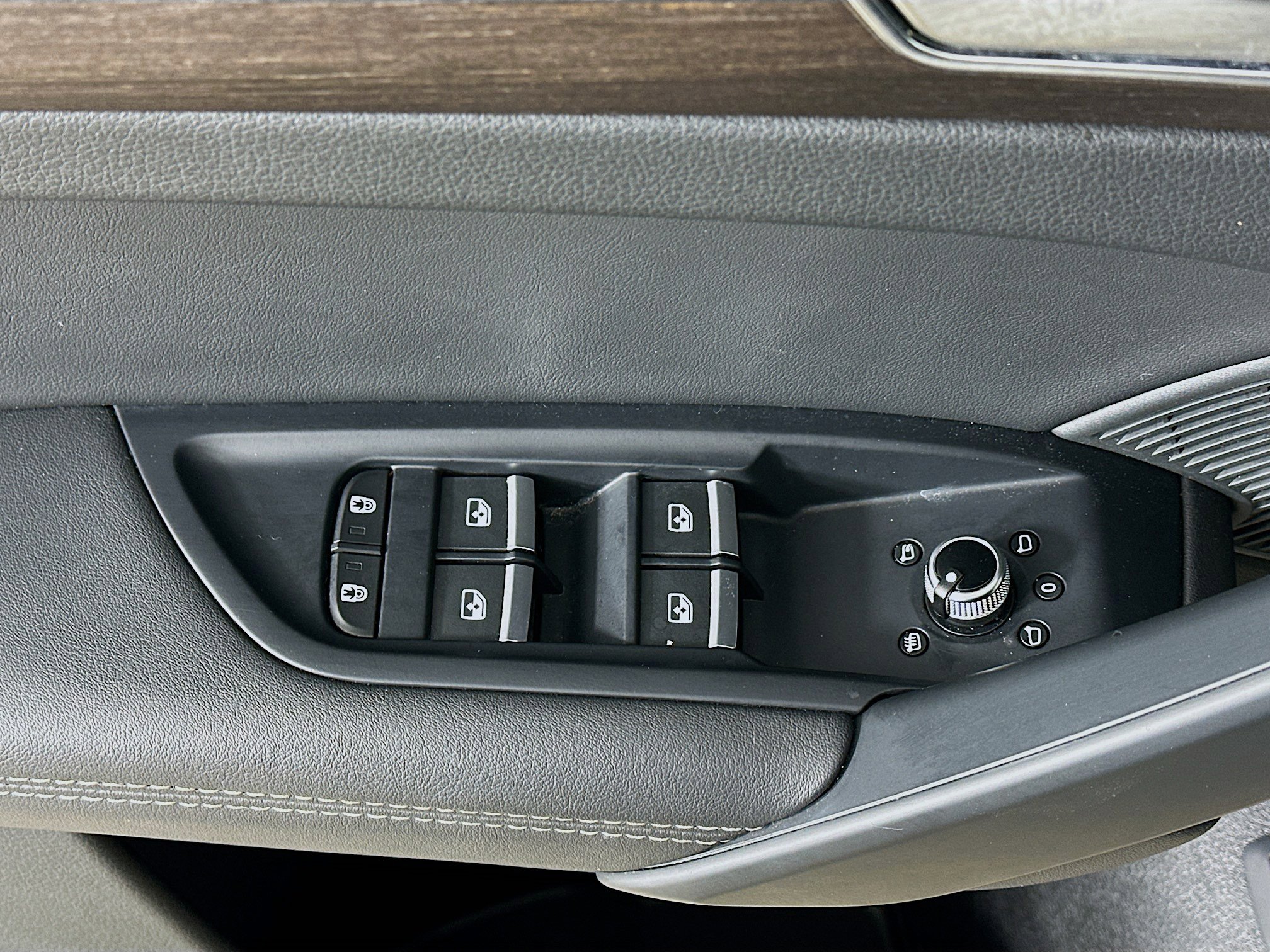 Used 2024 Audi Q5 2.0T Premium Plus image 23