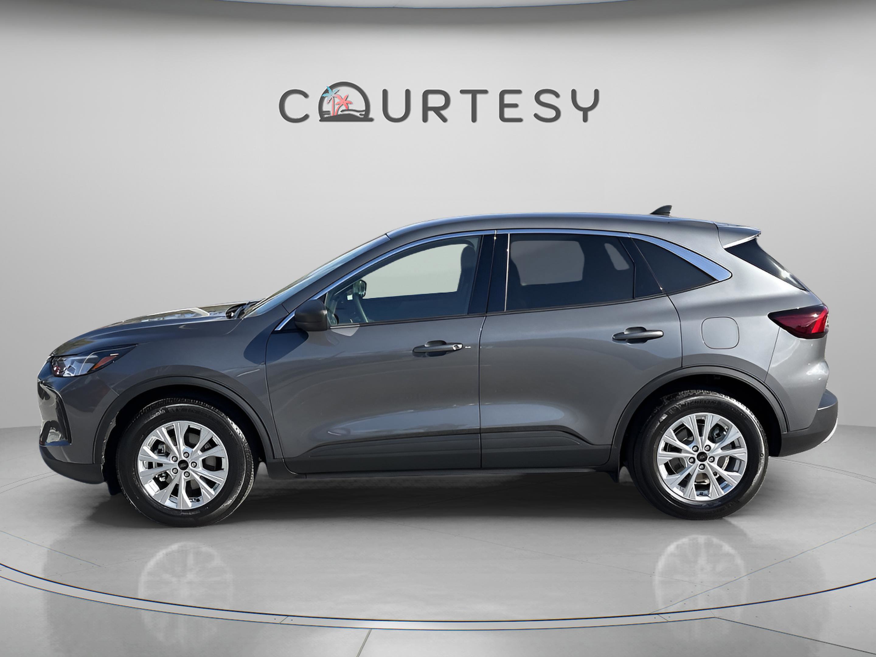 Used 2023 Ford Escape Active w/ Tech Pack #1 image 4