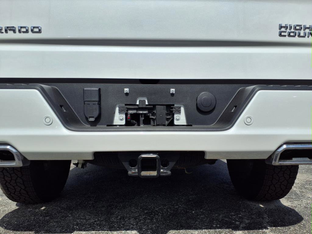 Certified 2024 Chevrolet Silverado 1500 High Country w/ Z71 Off-Road Package image 35