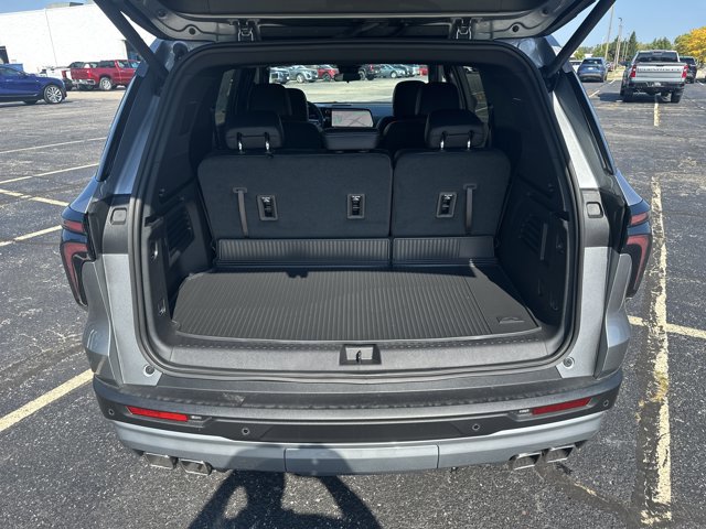 New 2025 Chevrolet Traverse LT w/ Sun and Wheel Package image 35