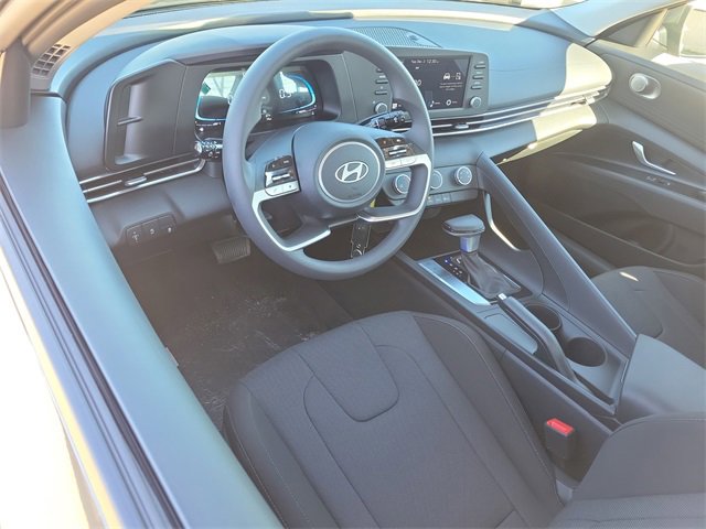 New 2026 Hyundai Elantra SE image 6