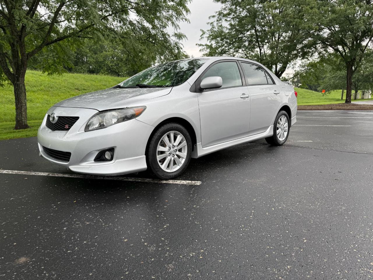 Used 2010 Toyota Corolla S FWD image 16