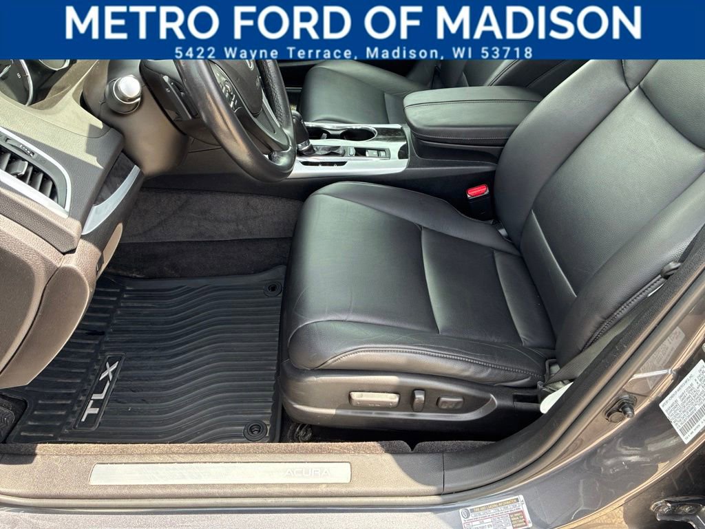 Used 2019 Acura TLX FWD image 11